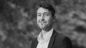 «Не может быть смерти «при неустановленных обстоятельствах» на режимном объекте, где все под камерами»