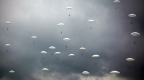 Мошес: «Если кто-то и выкрадет Лукашенко, то это будет Москва»