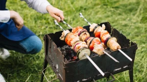 Продуктовая корзина на майские праздники. Сравниваем цены в Беларуси и Польше