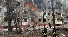 Война, 25 декабря. В Чернигове российский «шахед» попал в жилую пятиэтажку, один человек погиб, среди пострадавших – ребенок