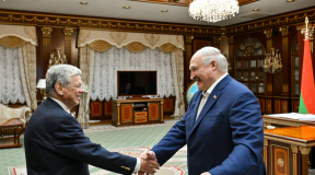 «Даже Трамп с ним ни о каких перспективах не договаривается, хотя истекающему гаранту этого очень хотелось»