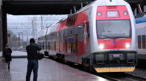 Кнырович: «Несчастные» литовцы уезжали за горизонт, а мы стояли на перроне и страдали: «Как же они там без нас, бедненькие, в вагоне СВ?»