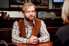 Конвейер репрессий. Арестован гусляр «Старога Ольсы». Еще двух политзаключенных осудили по «делу Гаюна». Хозяину Мухтара из сериала вынесли приговор