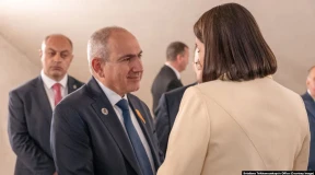 Нездаровая зайздрасьць. Чаму Менск так ашчэрыўся на Ерэван?