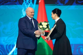 Лукашенко наградил одновременно и среднего сына, и его жену